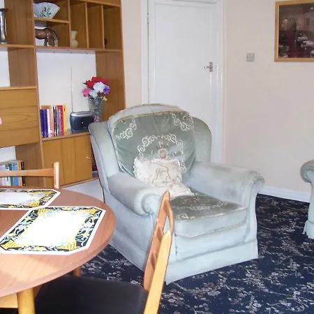 The Tops Self Catering Будинок відпочинку Лідс
